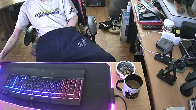 DerGeileLoveboy online show from 03-29-26, 08:25