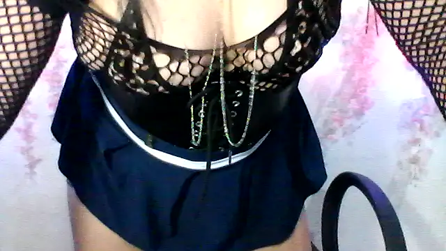 Snapshot of shashel5 chatting on 01-10-26, 05:53 shashel5 online show from 01-10-26, 05:53