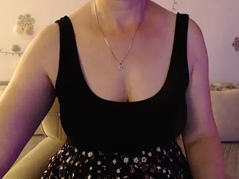 YourfantasyGiuly online show from 07-01-26, 06:37