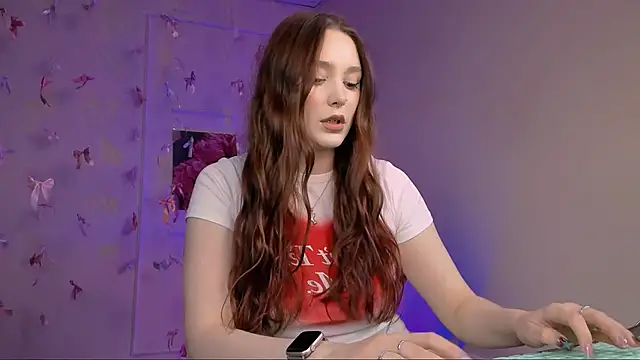 hazel sullivan online show from 04-14-26, 04:02