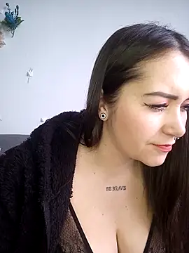 Luna kitty online show from 01-17-26, 12:54