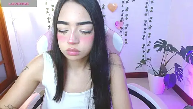 Snapshot of hellokitty__valery chatting on 06-30-26, 11:50 hellokitty valery online show from 06-30-26, 11:50