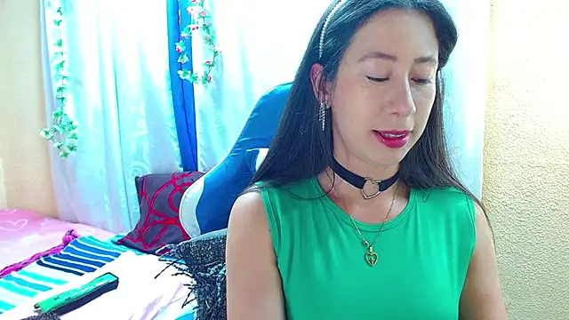 Gia leinn online show from 10-17-25, 08:00