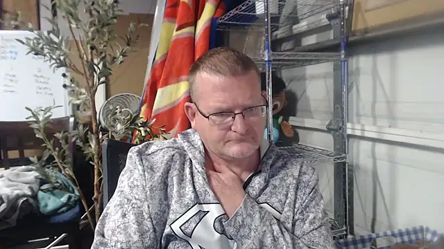 Randomoldguy615 online show from 03-15-25, 09:38