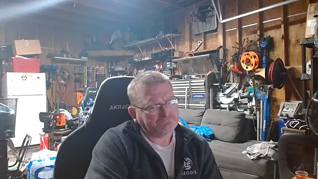 Randomoldguy615 online show from 02-28-26, 06:47