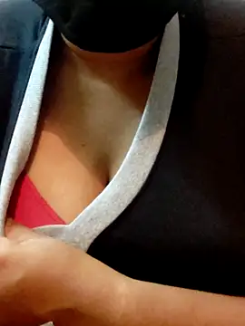 Snapshot of mythilli chatting on 03-06-25, 09:47 mythilli online show from 03-06-25, 09:47