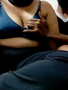 Snapshot of mythilli chatting on 03-13-25, 10:36 mythilli online show from 03-13-25, 10:36