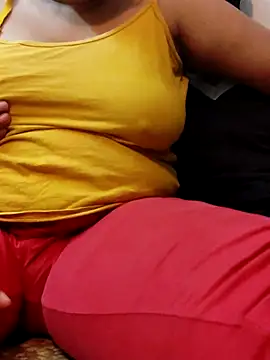 Snapshot of mythilli chatting on 03-17-25, 12:35 mythilli online show from 03-17-25, 12:35