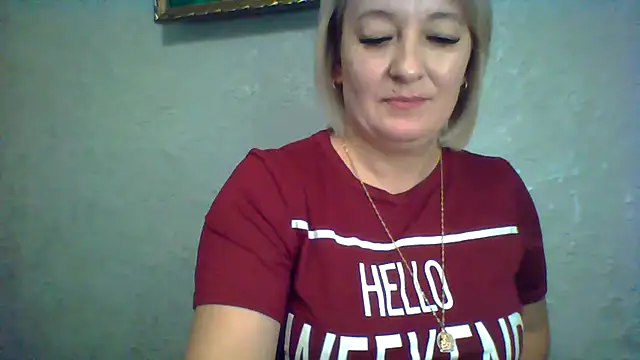 ArielXLoveresss online show from 10-18-25, 07:42
