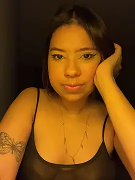 KiaraCut online show from 03-27-26, 01:55