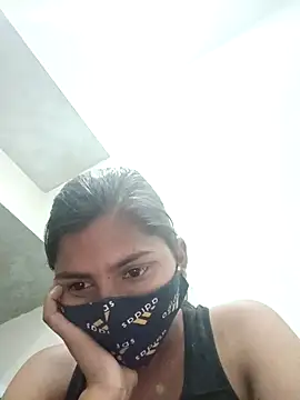 Snapshot of heena-3678 chatting on 03-13-25, 01:50 heena-3678 online show from 03-13-25, 01:50