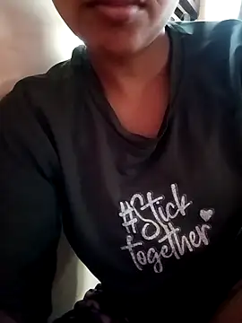 Snapshot of heena-3678 chatting on 03-08-26, 12:31 heena-3678 online show from 03-08-26, 12:31