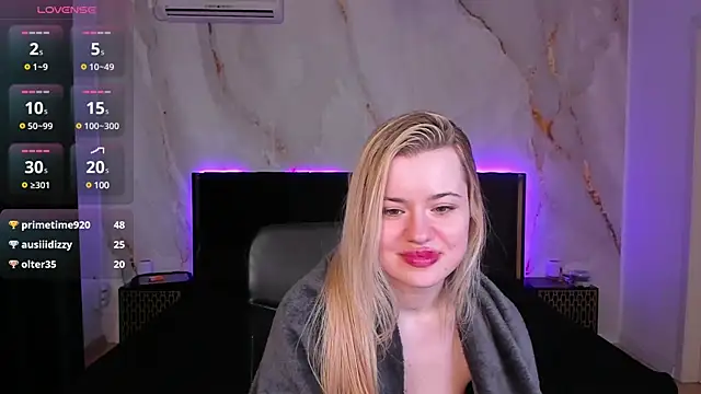 Snapshot of CutiePie69__ chatting on 03-20-25, 02:40 CutiePie69 online show from 03-20-25, 02:40