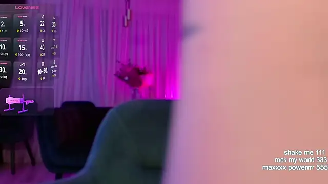 CutiePie69   online show from 04-05-26, 07:11