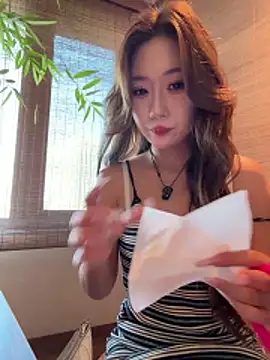 Xiaoxia-Baby online show from 06-11-26, 05:49