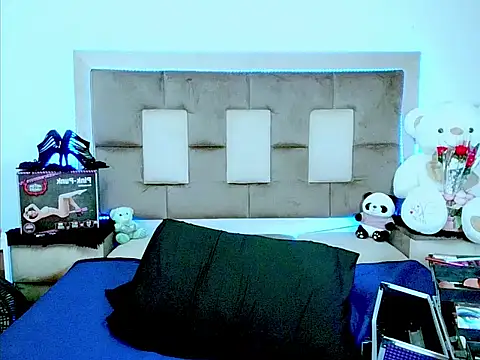 indiantopaz694u online show from 02-15-26, 07:51