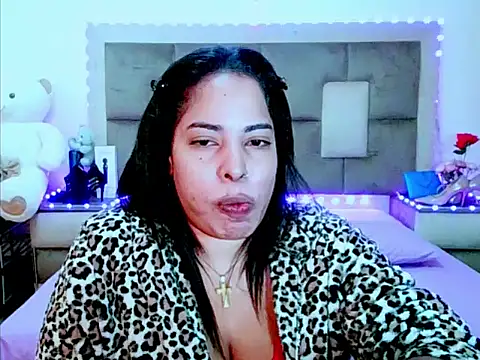 Snapshot of indiantopaz694u chatting on 07-17-26, 05:58 indiantopaz694u online show from 07-17-26, 05:58