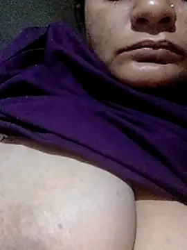 Snapshot of Disha2870 chatting on 03-11-26, 01:11 Disha2870 online show from 03-11-26, 01:11