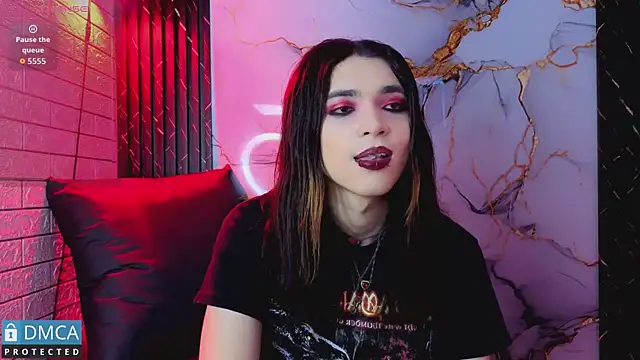 MaeveKuro online show from 07-10-26, 03:00