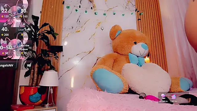 ValeriCardenas online show from 04-09-26, 03:06