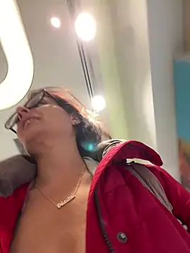 Snapshot of NataKitten chatting on 01-11-26, 06:24 NataKitten online show from 01-11-26, 06:24