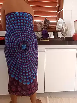 Snapshot of ebonye_ chatting on 09-23-25, 01:47 ebonye online show from 09-23-25, 01:47