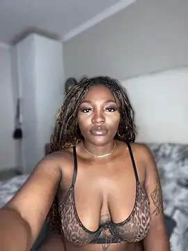 Snapshot of PrincessTamara chatting on 04-12-26, 11:10 PrincessTamara online show from 04-12-26, 11:10