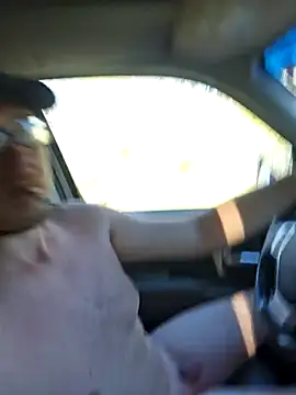 Snapshot of dylanroberts1995 chatting on 03-18-25, 03:31 dylanroberts1995 online show from 03-18-25, 03:31