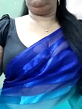 Snapshot of abinaya26 chatting on 03-02-26, 03:41 abinaya26 online show from 03-02-26, 03:41