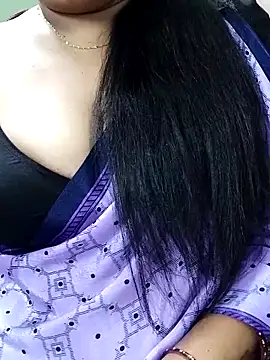 Snapshot of abinaya26 chatting on 03-07-26, 03:53 abinaya26 online show from 03-07-26, 03:53