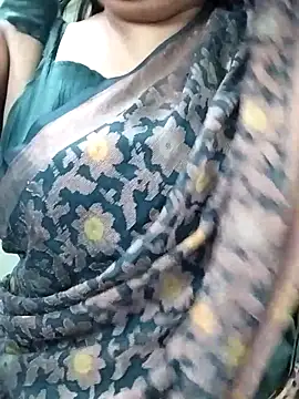 Snapshot of abinaya26 chatting on 03-22-26, 12:47 abinaya26 online show from 03-22-26, 12:47