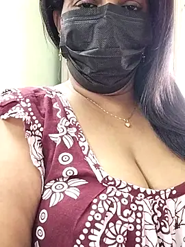 Snapshot of abinaya26 chatting on 03-25-26, 07:03 abinaya26 online show from 03-25-26, 07:03