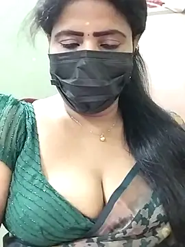 Snapshot of abinaya26 chatting on 04-02-26, 01:31 abinaya26 online show from 04-02-26, 01:31