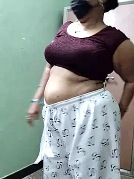 Snapshot of abinaya26 chatting on 04-05-26, 05:32 abinaya26 online show from 04-05-26, 05:32