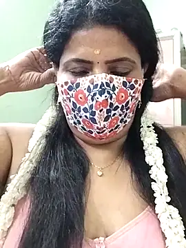 Snapshot of abinaya26 chatting on 04-13-26, 06:57 abinaya26 online show from 04-13-26, 06:57