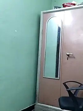 Snapshot of abinaya26 chatting on 04-14-26, 07:42 abinaya26 online show from 04-14-26, 07:42