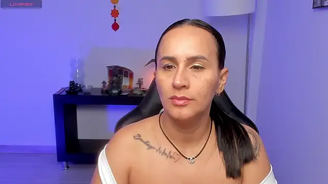 Sara Charmy online show from 06-15-26, 12:18