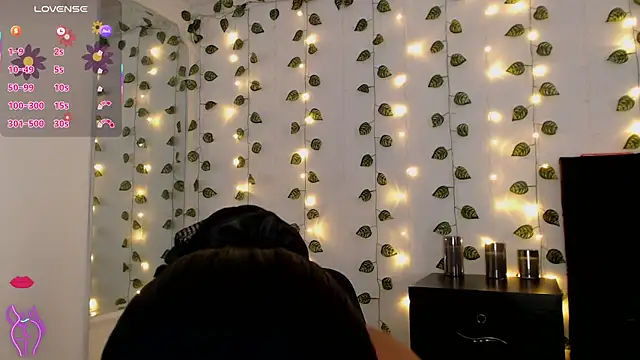 Snapshot of victtoria_cane63 chatting on 05-12-26, 10:07 victtoria cane63 online show from 05-12-26, 10:07
