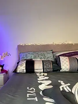 Snapshot of OCTAPUSSY2000 chatting on 01-07-26, 09:28 OCTAPUSSY2000 online show from 01-07-26, 09:28