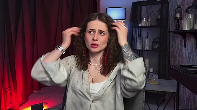 OliviaMcClean online show from 04-09-26, 01:05