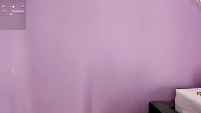 Snapshot of Adharamonroe chatting on 05-03-26, 11:27 Adharamonroe online show from 05-03-26, 11:27