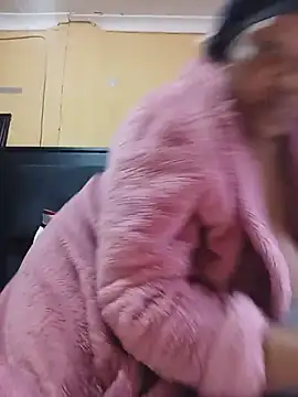 JuicyMilkyTizzy online show from 06-12-26, 07:40