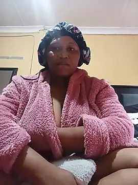 JuicyMilkyTizzy online show from 06-17-26, 07:55