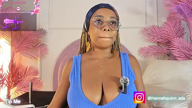 Snapshot of Hanaahquinn chatting on 04-05-26, 11:51 Hanaahquinn online show from 04-05-26, 11:51