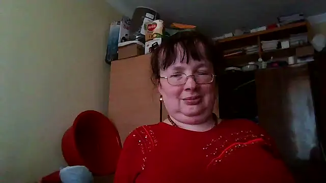 Snapshot of Queen-Elizabeth-25 chatting on 03-04-25, 12:33 Queen-Elizabeth-25 online show from 03-04-25, 12:33