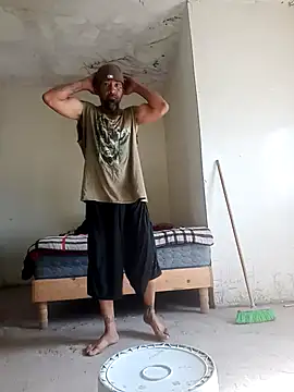 Snapshot of Flomi13 chatting on 03-12-26, 09:32 Flomi13 online show from 03-12-26, 09:32