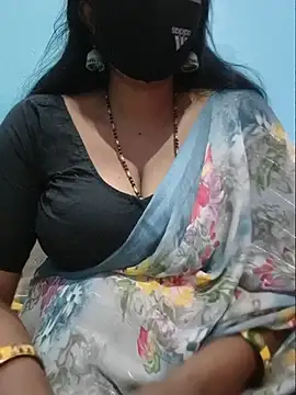 Snapshot of Sexyradha_ chatting on 07-02-26, 05:41 Sexyradha online show from 07-02-26, 05:41