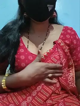 Snapshot of Sexyradha_ chatting on 07-07-26, 04:55 Sexyradha online show from 07-07-26, 04:55