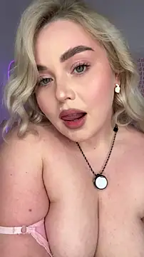 Snapshot of April_Vancee chatting on 04-27-26, 12:25 April Vancee online show from 04-27-26, 12:25