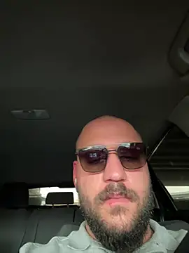 Snapshot of jackhm3 chatting on 01-12-26, 12:43 jackhm3 online show from 01-12-26, 12:43